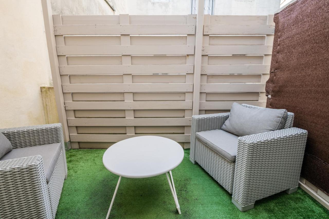 Studio En Duplex-Aircon-Terrasse-Parking-Calme Bordeaux Exteriör bild